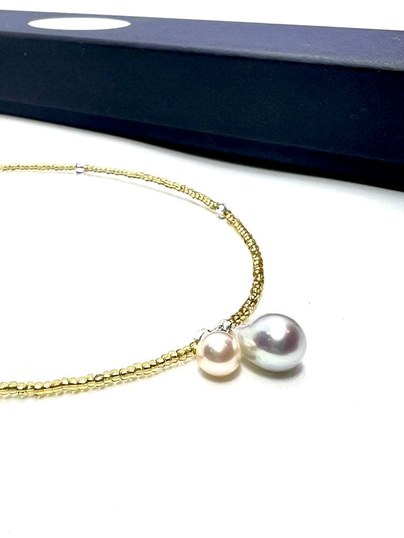 Akoya pearl and blue pearl necklace with Italian K18 gold leaf parts on adjustable chain