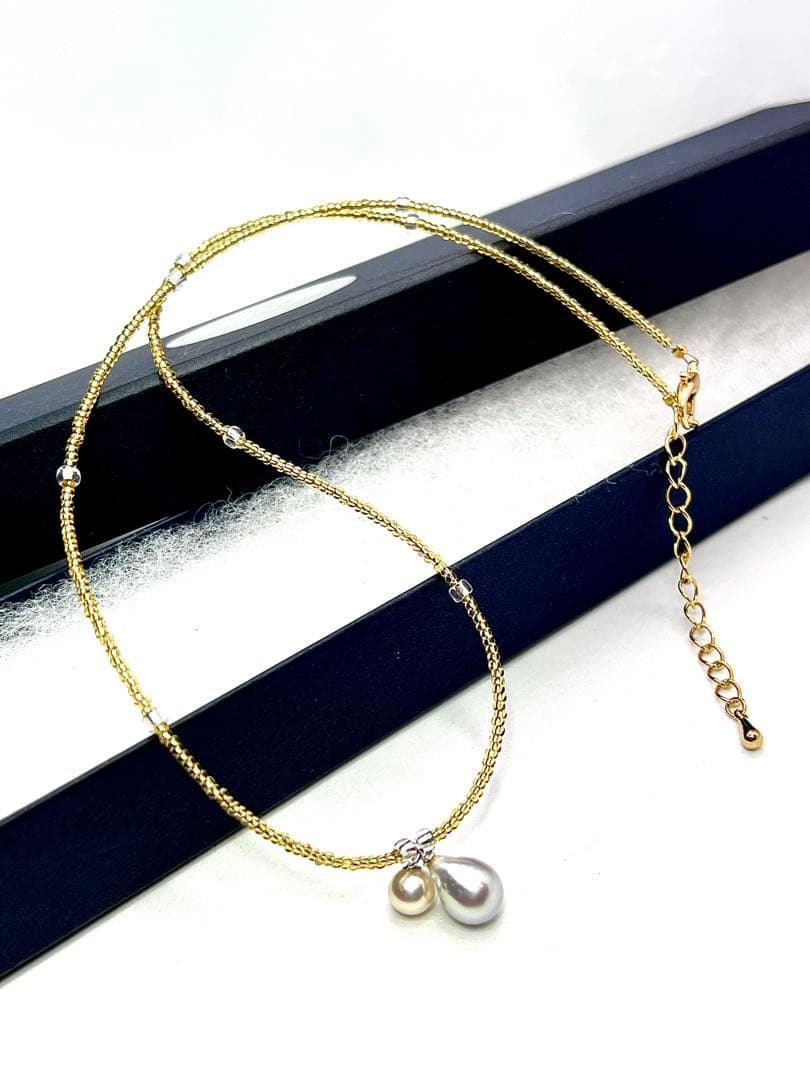 Akoya pearl and blue pearl necklace with Italian K18 gold leaf parts on adjustable chain