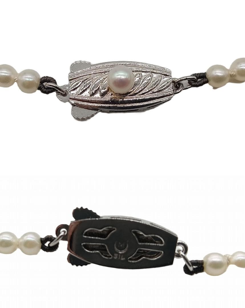 Mikimoto Akoya pearl gradient necklace with pearls ranging 3 to 7 mm displayed with velour case