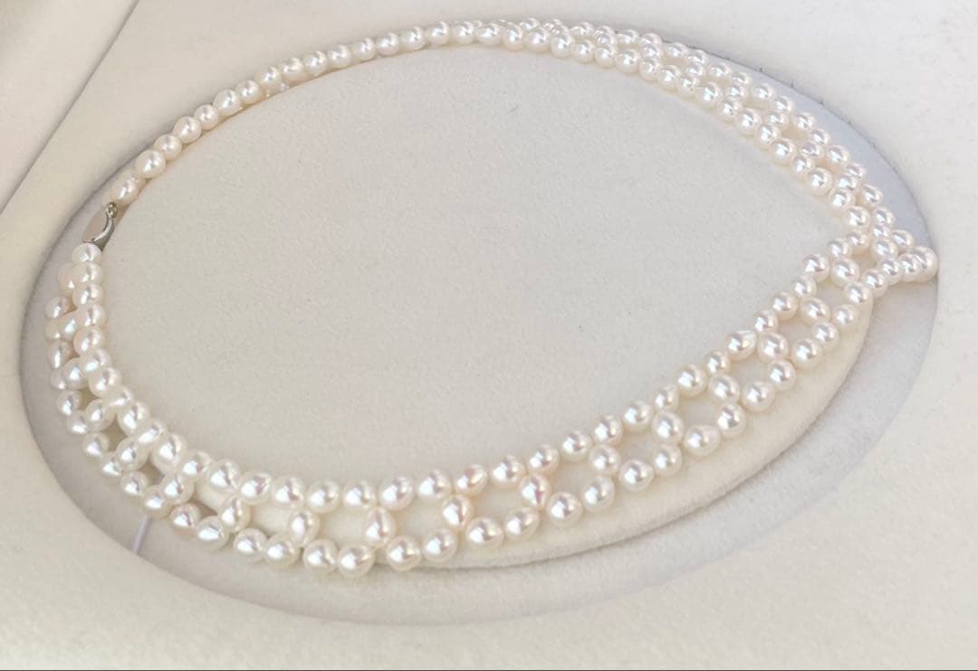 Mirror finish genuine Akoya pearl necklace with 6.2mm drop pearls and S925 silver clasp in V shape