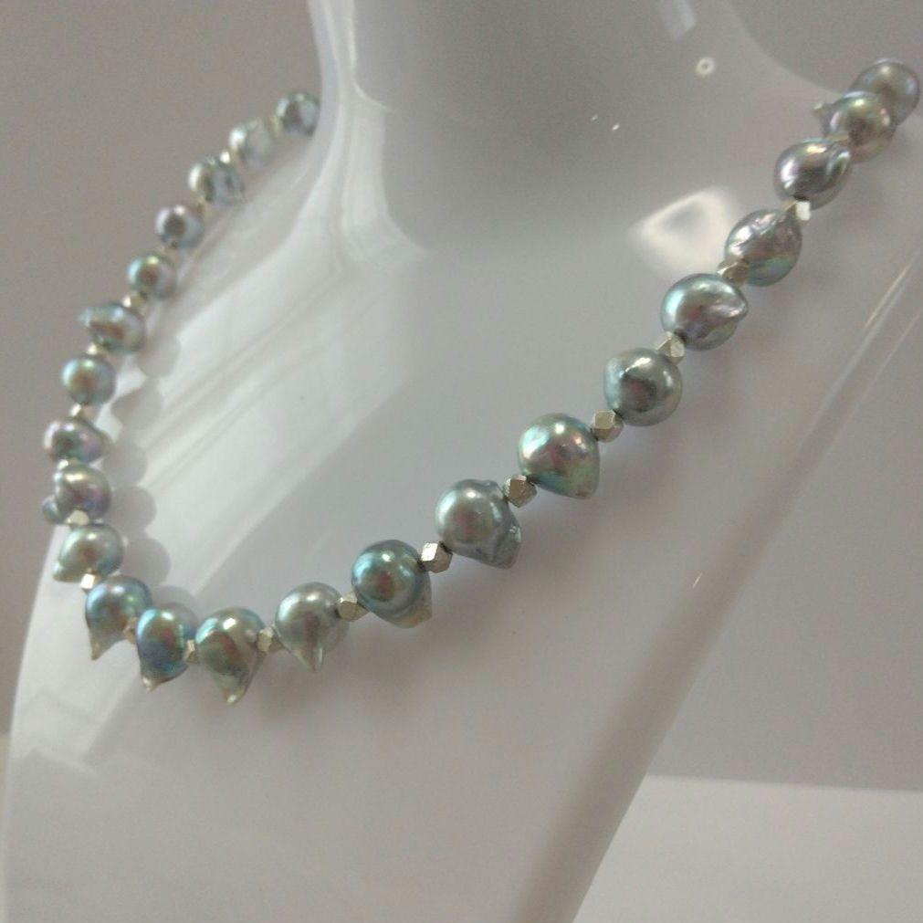 Uwa Jem Orchid natural gray pearl necklace with horns and Carence silver, 8.5mm pearls, 43+5 cm length