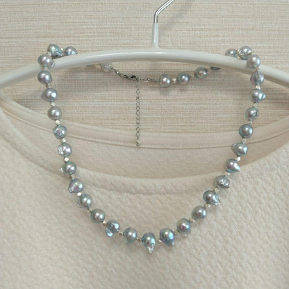 Uwa Jem Orchid natural gray pearl necklace with horns and Carence silver, 8.5mm pearls, 43+5 cm length