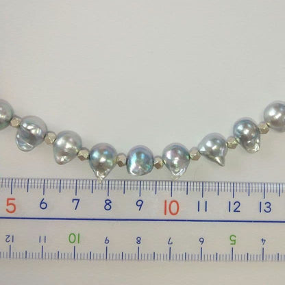 Uwa Jem Orchid natural gray pearl necklace with horns and Carence silver, 8.5mm pearls, 43+5 cm length
