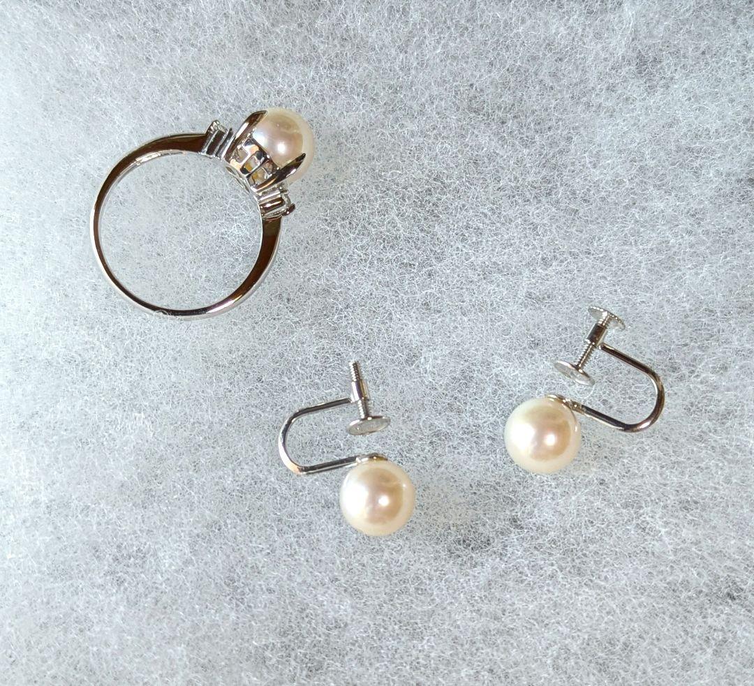 Akoya pearl necklace, platinum ring size 11, and matching earrings set with silver clasp