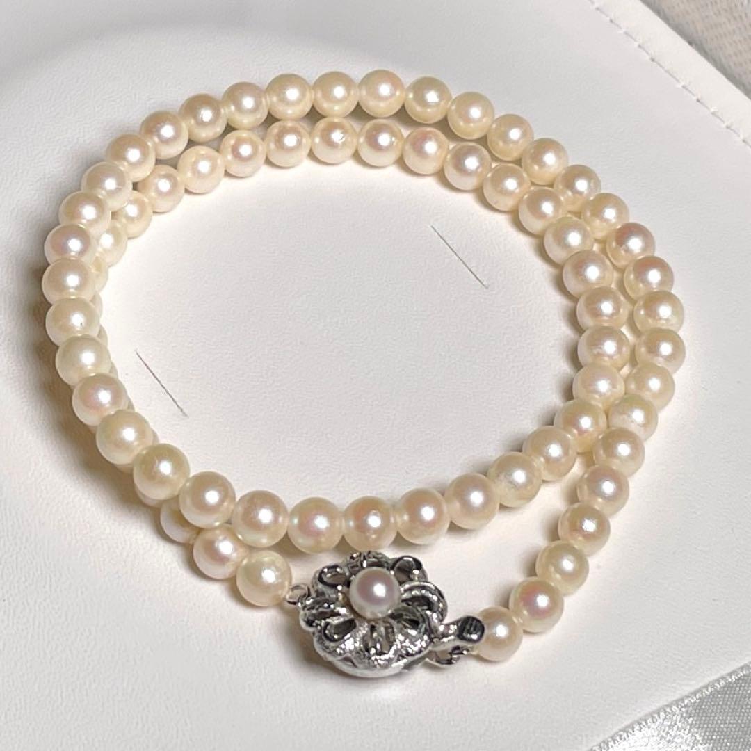 Akoya pearl baby pearl necklace with 5.5-5.9mm round white pearls on a 42.1cm silver chain
