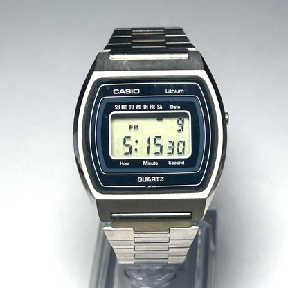 CASIO B811 Quartz Men's Watch — Japanese