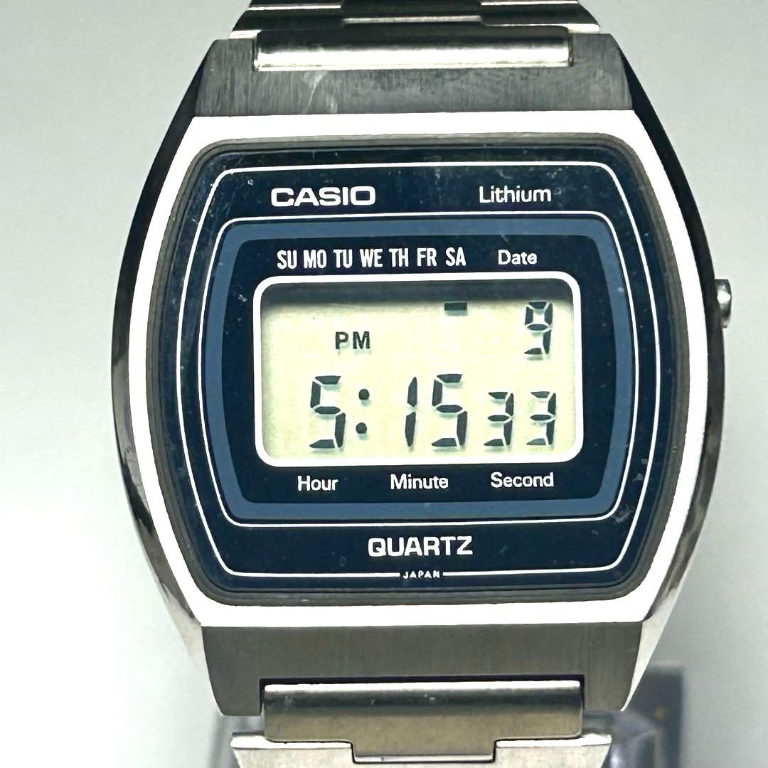 CASIO B811 Quartz Men's Watch — Japanese