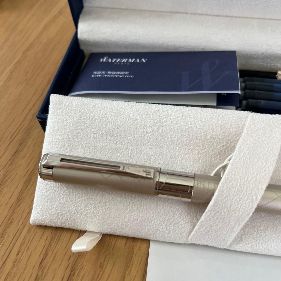 Waterman Perspective Fountain Pen in Champagne CT finish with stainless steel fine nib and France engraving