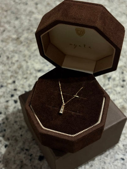Agate K18 diamond necklace with 40cm chain displayed on white background with jewelry box