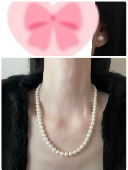 Akoya pearl necklace and matching earrings with 7.50mm pearls on silver chain, 47cm long