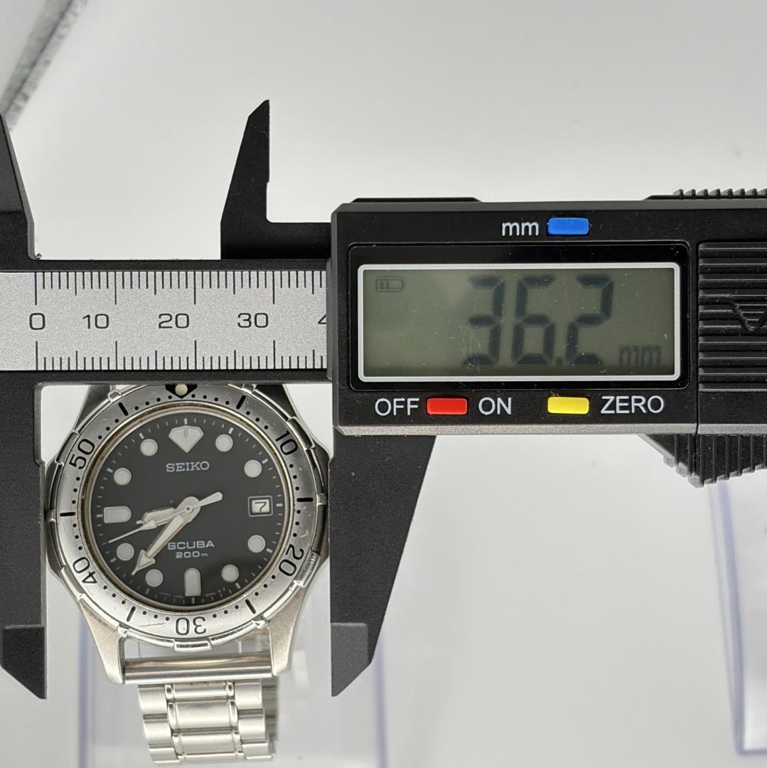 SEIKO 7N35-6000 Quartz Men's Watch — Japanese