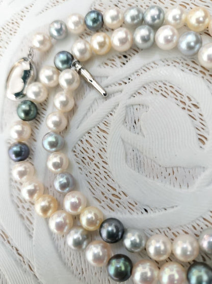 Akoya pearl necklace with 6mm round white, gold, green, and light gray pearls on a 42.5cm strand with silver push clasp