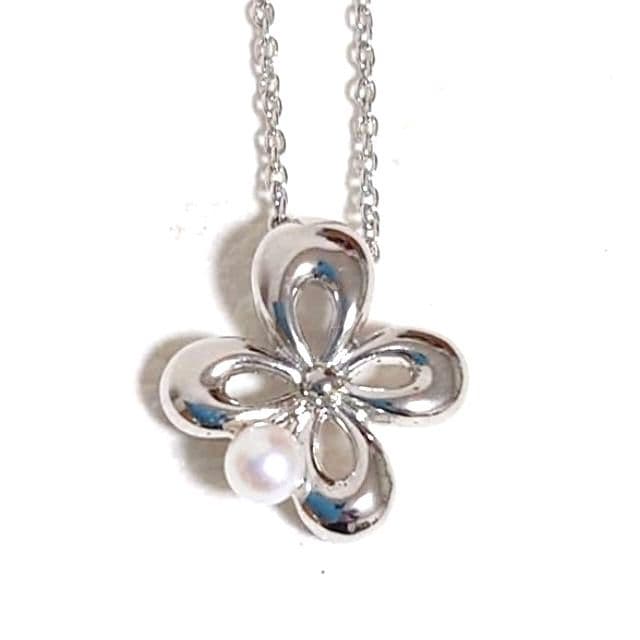 Tasaki pearl necklace with flower motif made of silver 925 featuring 15mm pearls and 40cm adjustable length