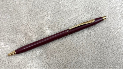 Kuro Classic Century slim ballpoint pen by CROSS in burgundy with gold-plated trim and conical tip