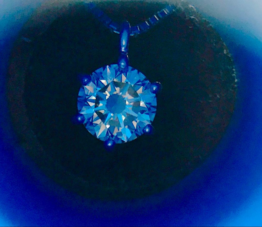 Tasaki Single Diamond Necklace with 0.55 carats diamond set in platinum, 45 cm chain, and 5.6 mm pendant width
