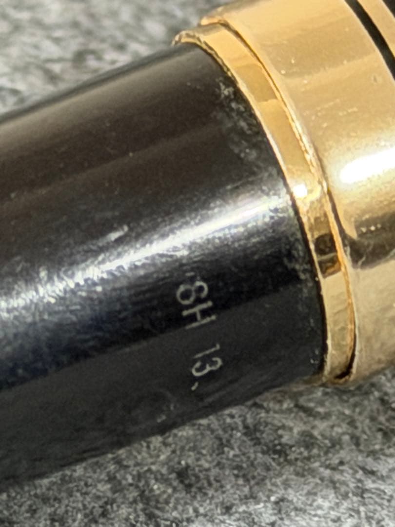 Pilot Elite 14K gold fountain pen from 1978 with extra fine nib and engraved SH13 cap underneath