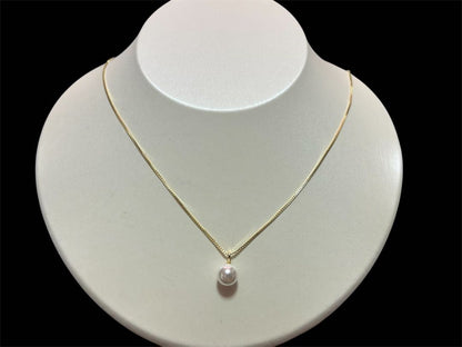 Honetama Akoya Pearl Necklace with 8mm white pearls and silver chain with extender clasp