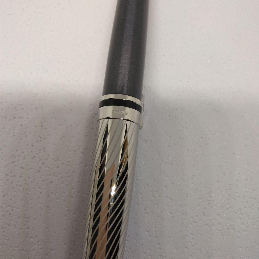 WATERMAN Expert DX pen in stone gray and silver with dedicated case