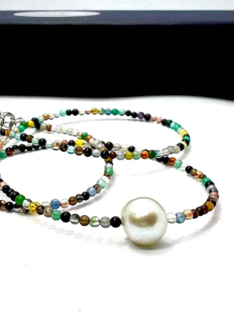 Oshiware necklace featuring 9.7mm Akoya pearls and 2.3mm multi-colored stones on adjustable 42-47cm chain