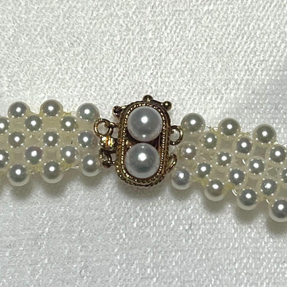 K14 Akoya pearl necklace choker weighing 32.1g with 38.5cm length displayed on white background