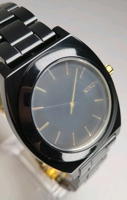 NIXON A327-1031 Analog Men's Watch — Japanese