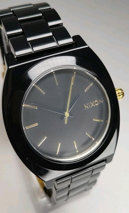 NIXON A327-1031 Analog Men's Watch — Japanese