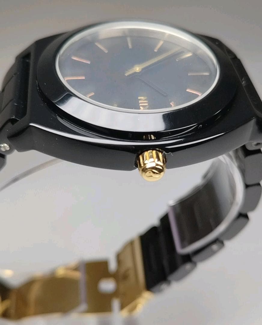 NIXON A327-1031 Analog Men's Watch — Japanese