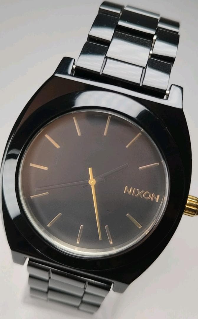 NIXON A327-1031 Analog Men's Watch — Japanese
