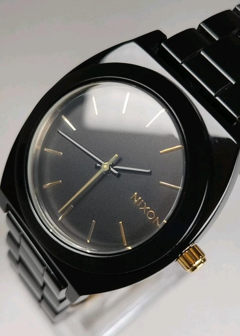 NIXON A327-1031 Analog Men's Watch — Japanese