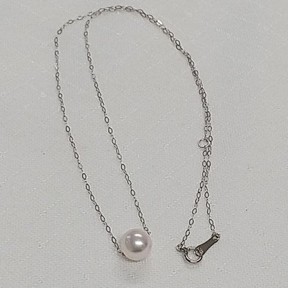 Law Akoya genuine pearl necklace with 7.9mm round white pink pearls on a 40cm PT850 chain