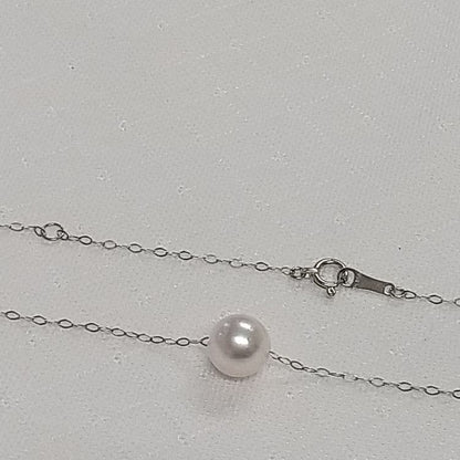 Law Akoya genuine pearl necklace with 7.9mm round white pink pearls on a 40cm PT850 chain