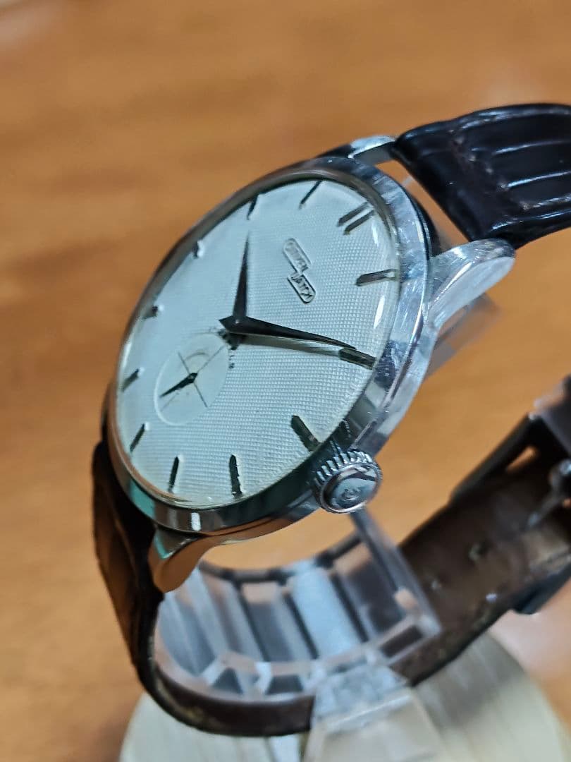 Citizen Small Second Hand-winding Manual Men's Watch — Japanese