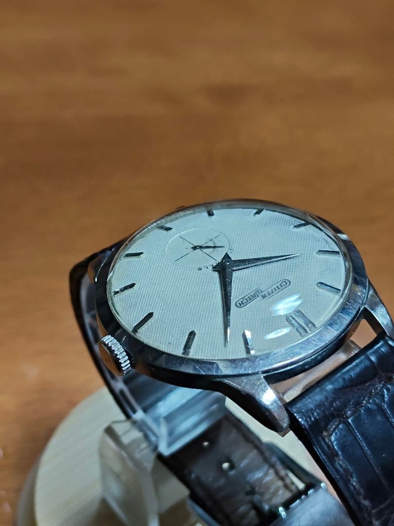Citizen Small Second Hand-winding Manual Men's Watch — Japanese