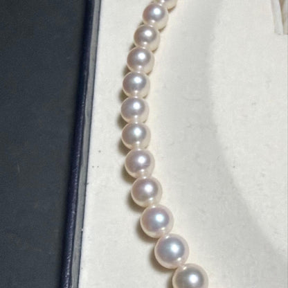 TASAKI Akoya Pearl Necklace featuring 8.5 mm pearls with excellent luster on a 42 cm strand