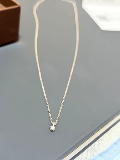 Agete silver necklace featuring sparkling diamonds with no visible damage or discoloration