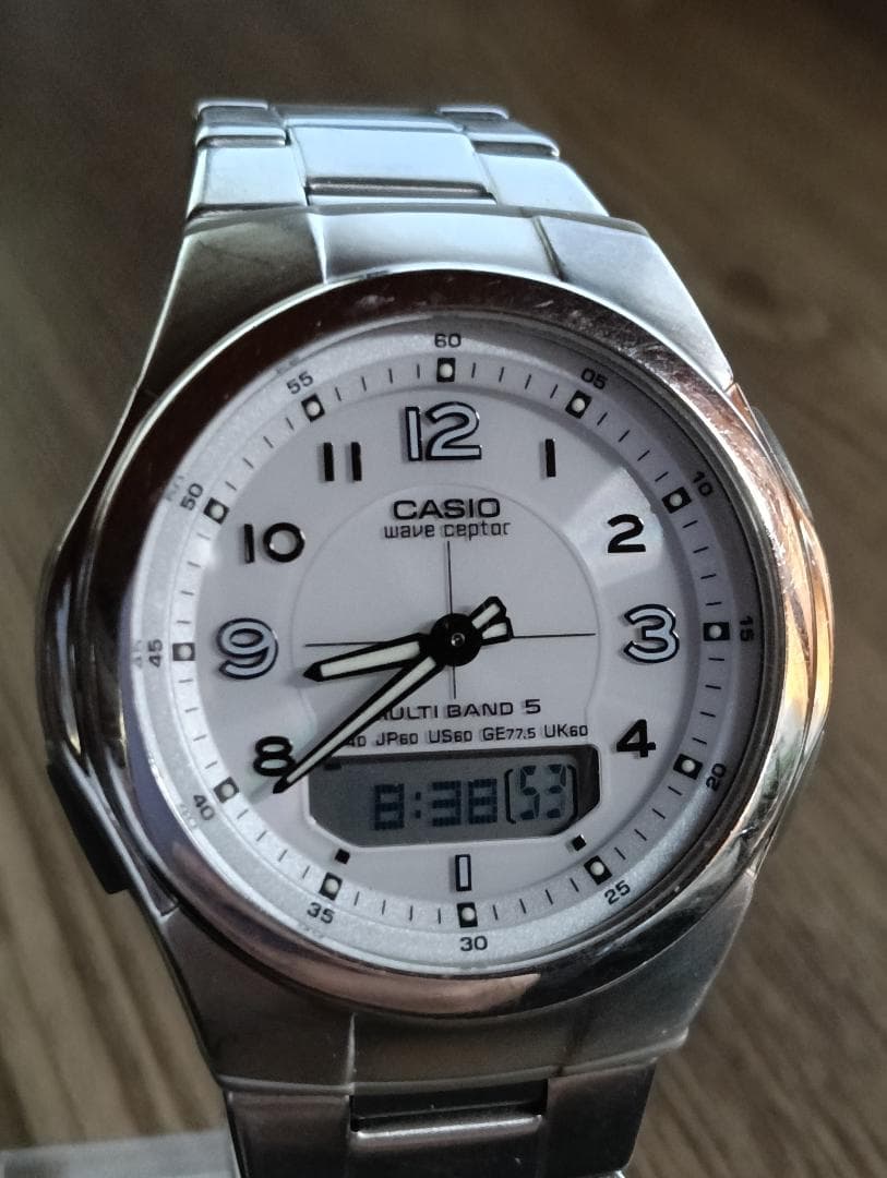 CASIO WVA-M480 Solar Men's Watch — Japanese