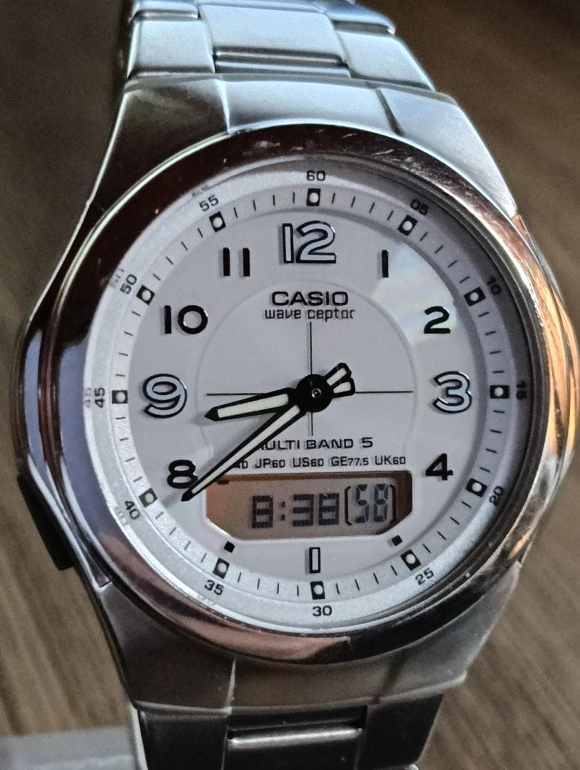 CASIO WVA-M480 Solar Men's Watch — Japanese