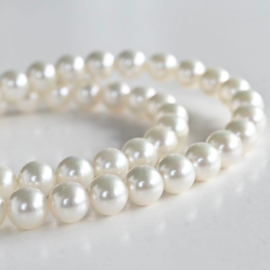 Takatsuki Akoya pearl necklace with round white pearls 7.5-8mm and silver clasp on a 42.5cm strand