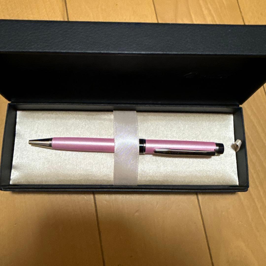 Pilot Grance oil-based ballpoint pen in Sakura color, new and unused with high-quality texture
