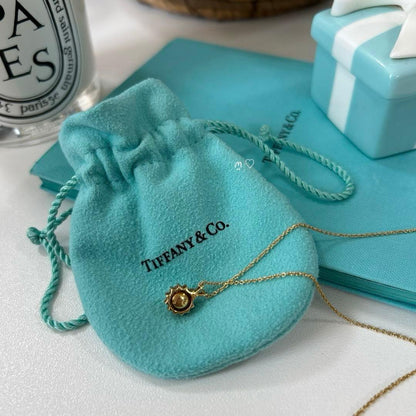 Tiffany & Co. pearl diamond necklace pendant with 18K gold chain and 5.7mm pearl