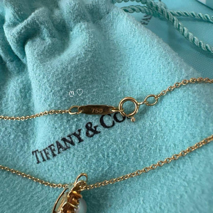 Tiffany & Co. pearl diamond necklace pendant with 18K gold chain and 5.7mm pearl
