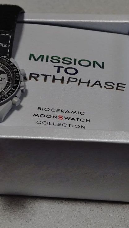 swatch OMEGA Mission to Earth Quartz Men's — Japanese