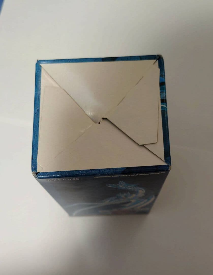 Yu-Gi-Oh Blue-Eyes White Dragon Box — Japanese