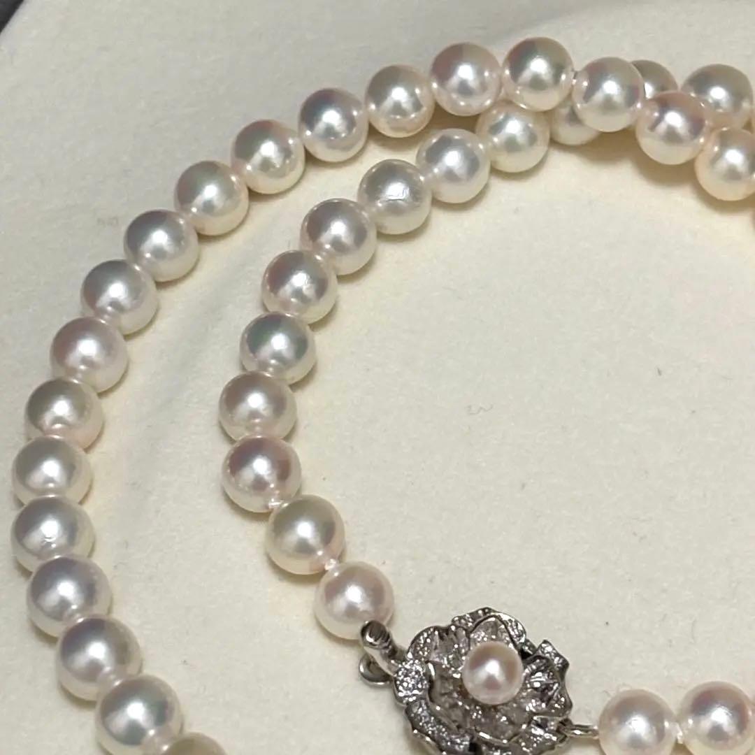 Akoya genuine pearl necklace approximately 42cm long with 6.0-6.5mm round white pearls