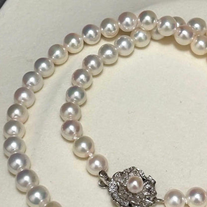Akoya genuine pearl necklace approximately 42cm long with 6.0-6.5mm round white pearls
