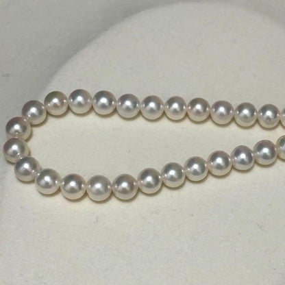 Akoya genuine pearl necklace approximately 42cm long with 6.0-6.5mm round white pearls