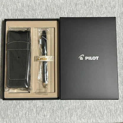 New Pilot multi-function ballpoint pen BTHRT5SR-GLB in gloss black with three ink colors and included case