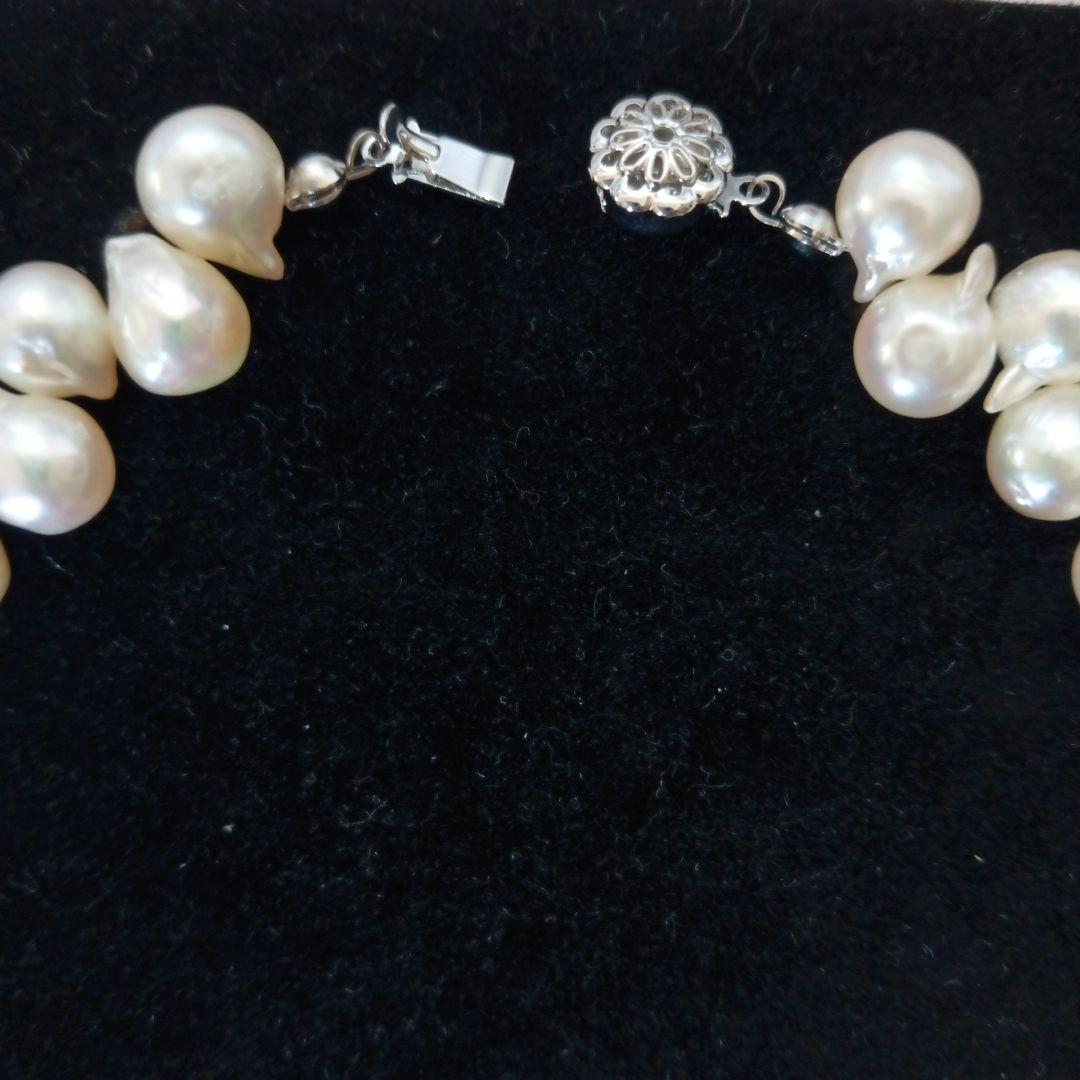 Uwajima Akoya Pearl Necklace 42cm with 8-9mm baroque pearls and alloy crab flower motif fittings