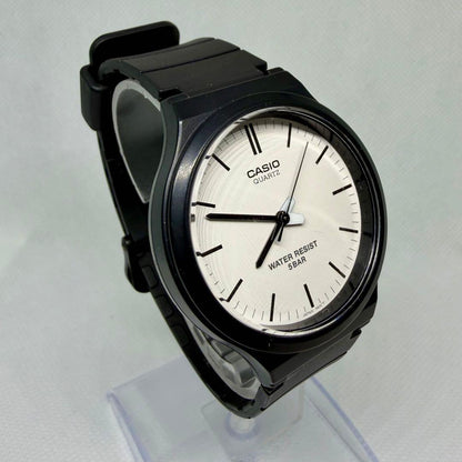CASIO MW-240, MW-240, MQ-38 Digital Men's Watch — Japanese