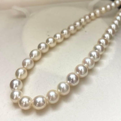 Large Akoya pearls necklace with 9mm white gold pearls on a 43cm strand